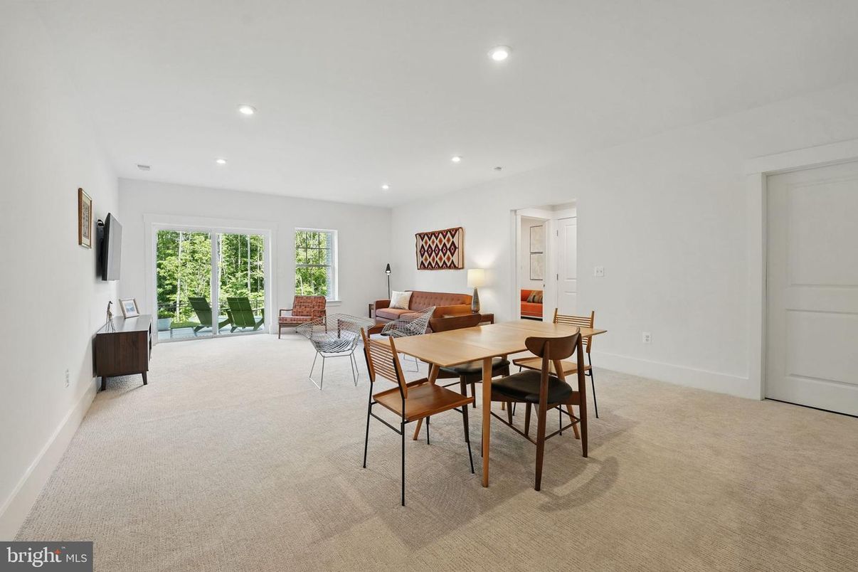 Dining room, Interior, Living room, Recessed Lighting