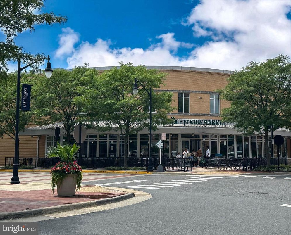 Exterior, Facade, Condo Building