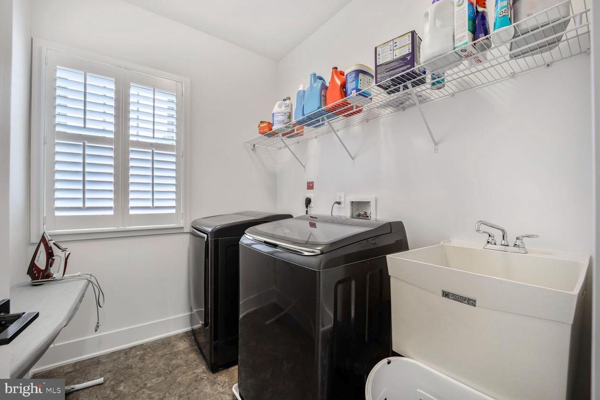 Interior, Washer