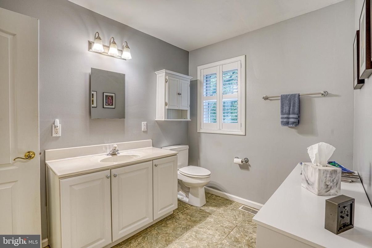 Bathroom, Interior