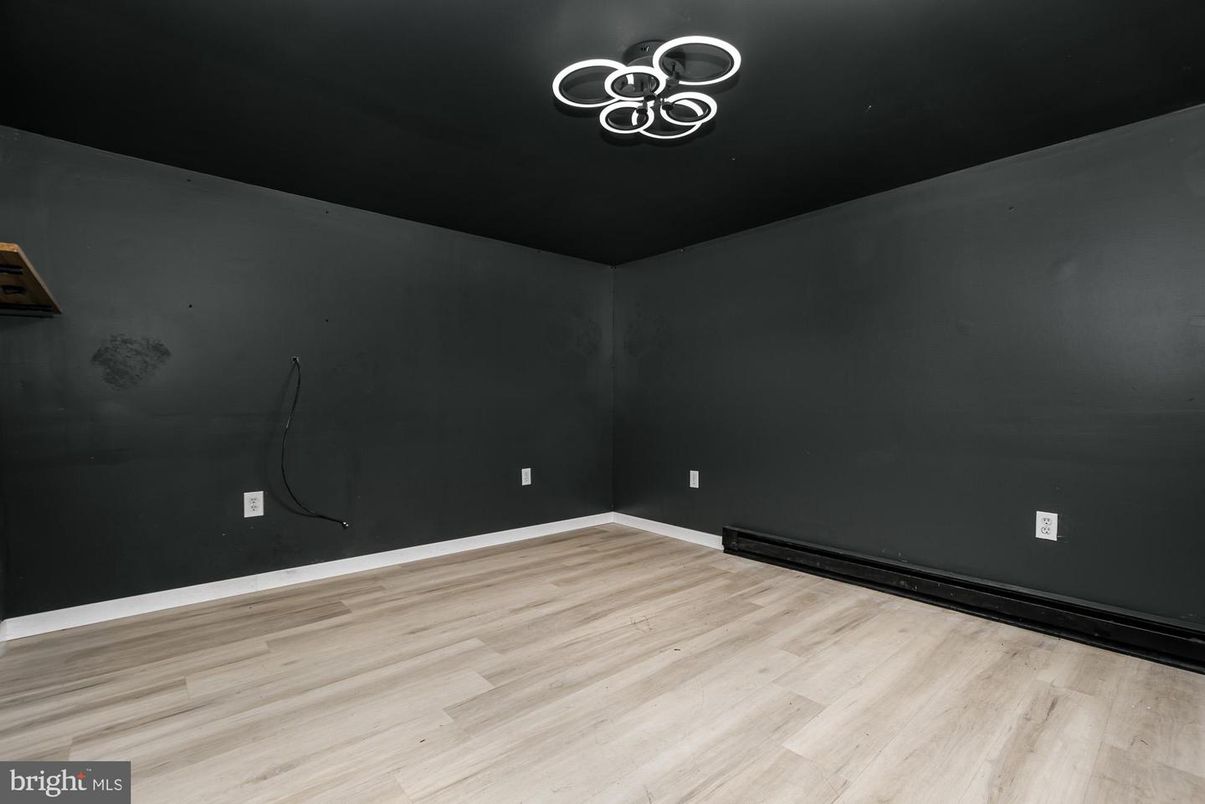 Empty room, Interior, Pendant Lights, Wood Texture Flooring