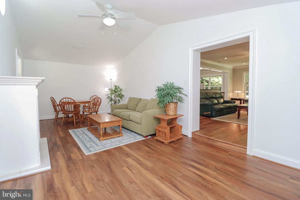 Dining room, Interior, Living room, Recessed Lighting, Wood Texture Flooring