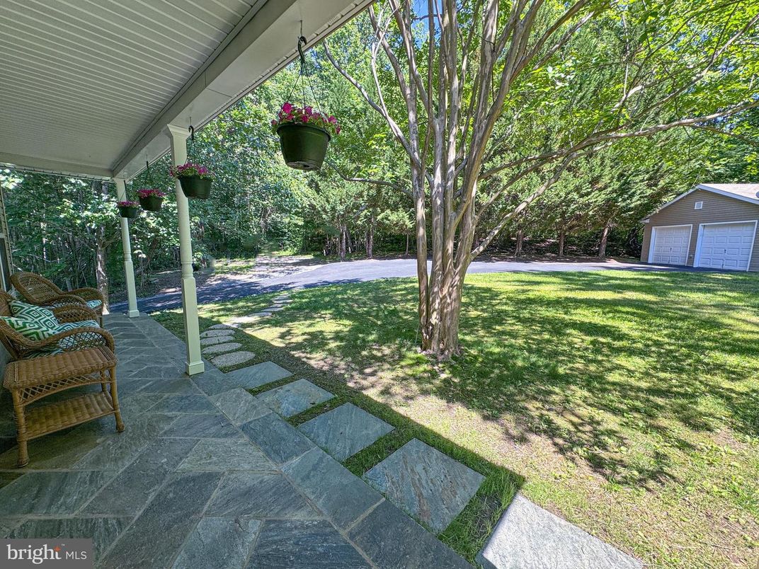 Backyard, Detached Garage, Exterior