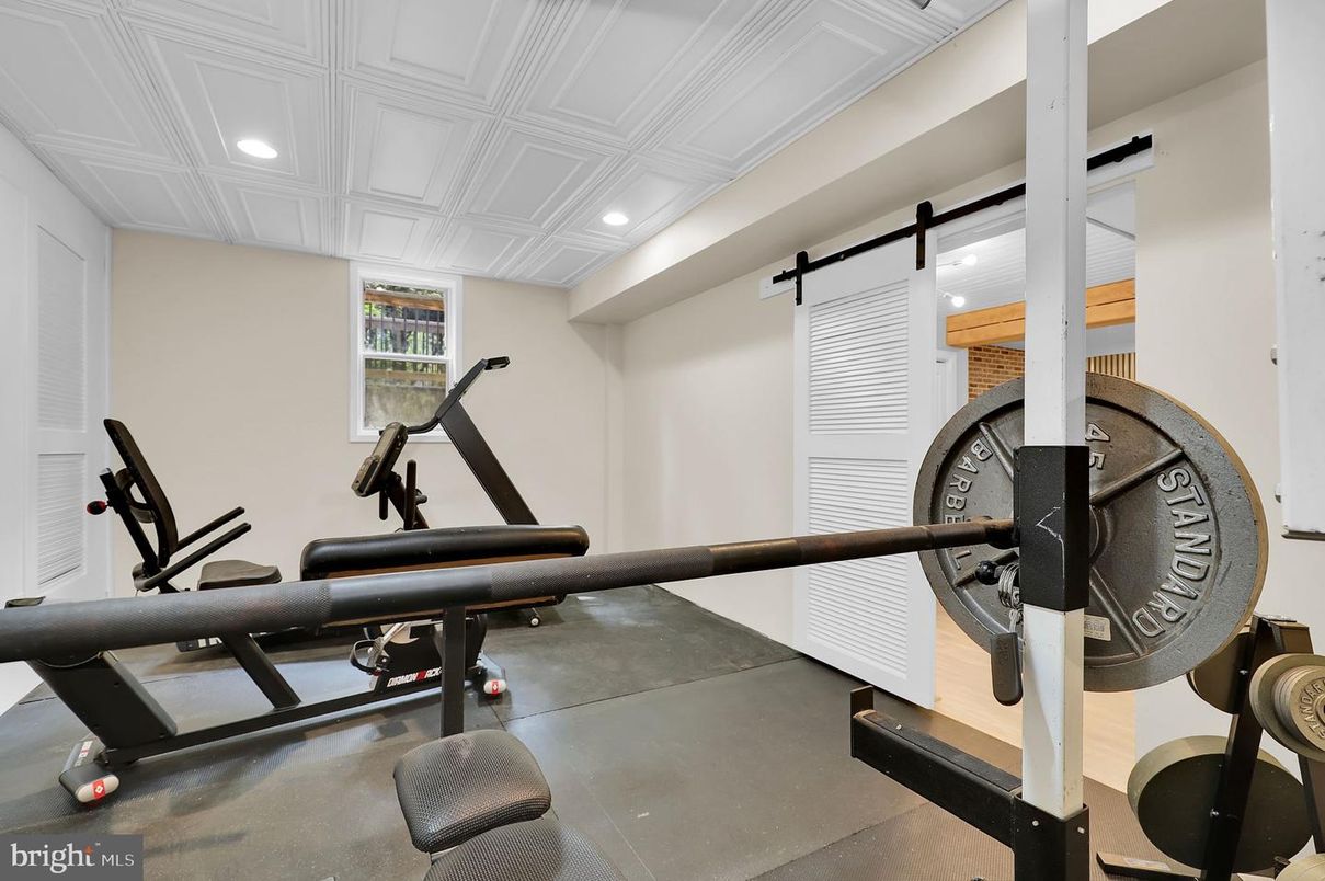 Fitness Equipment, Interior, Recessed Lighting