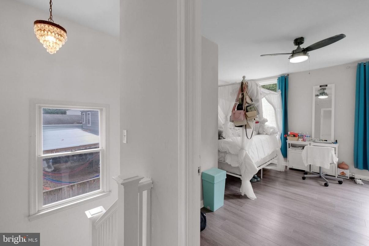Bedroom, Chandelier, Interior, Pendant Lights, Wood Texture Flooring