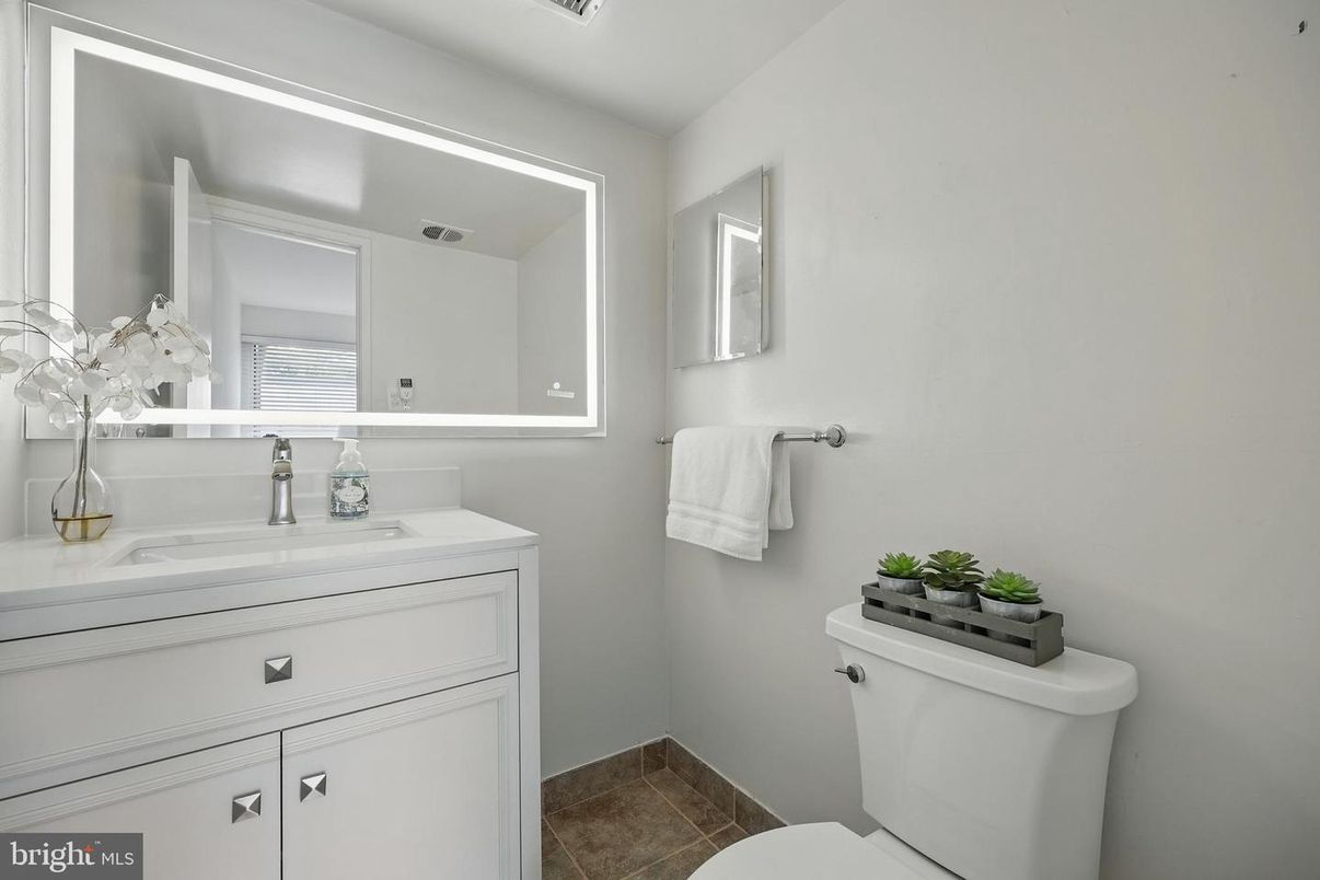 Bathroom, Interior