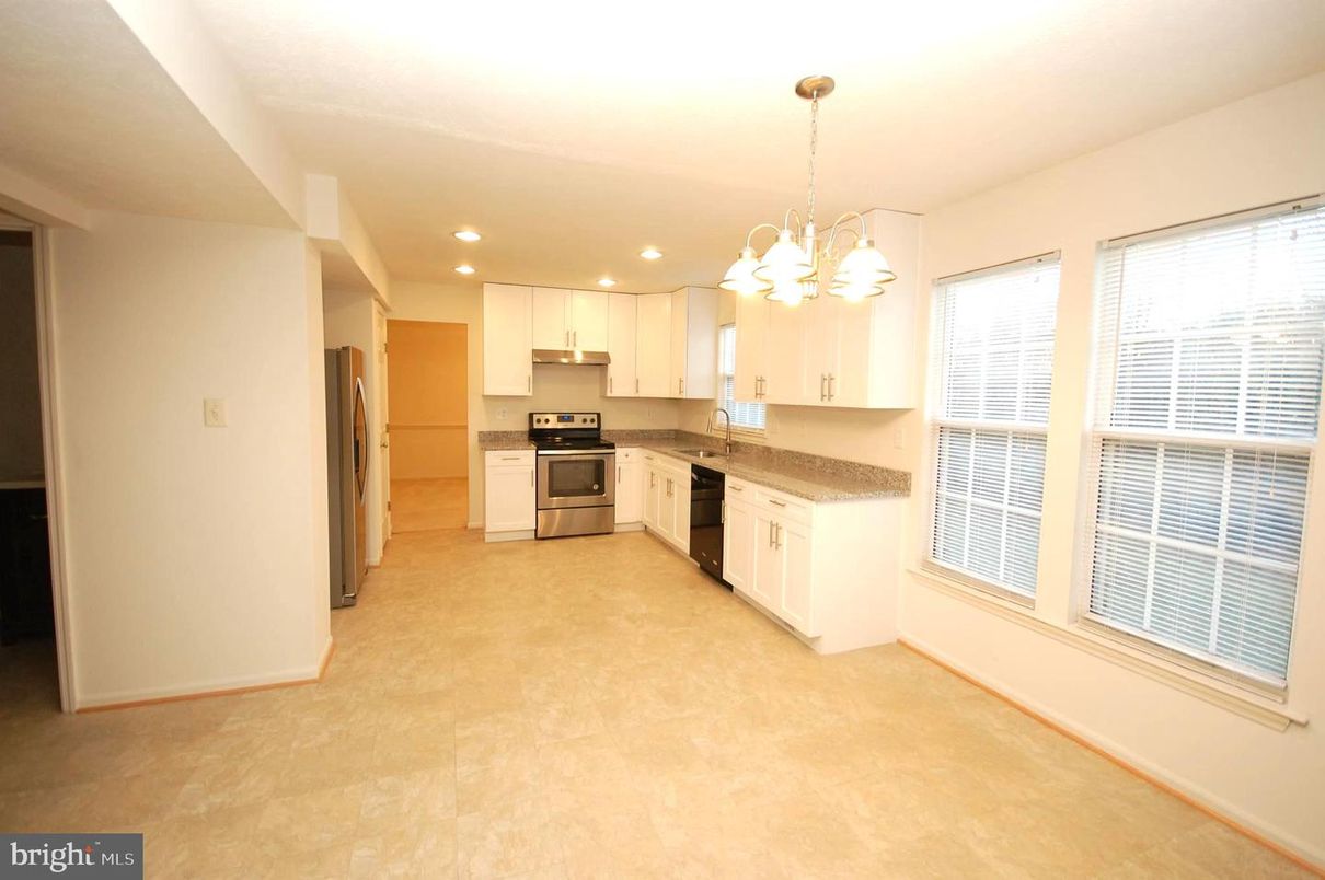 Chandelier, Interior, Kitchen, Pendant Lights, Recessed Lighting, Stainless Steel Appliances