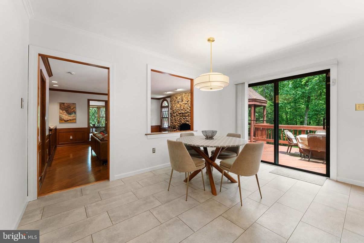 Dining room, Interior, Recessed Lighting, Wood Texture Flooring