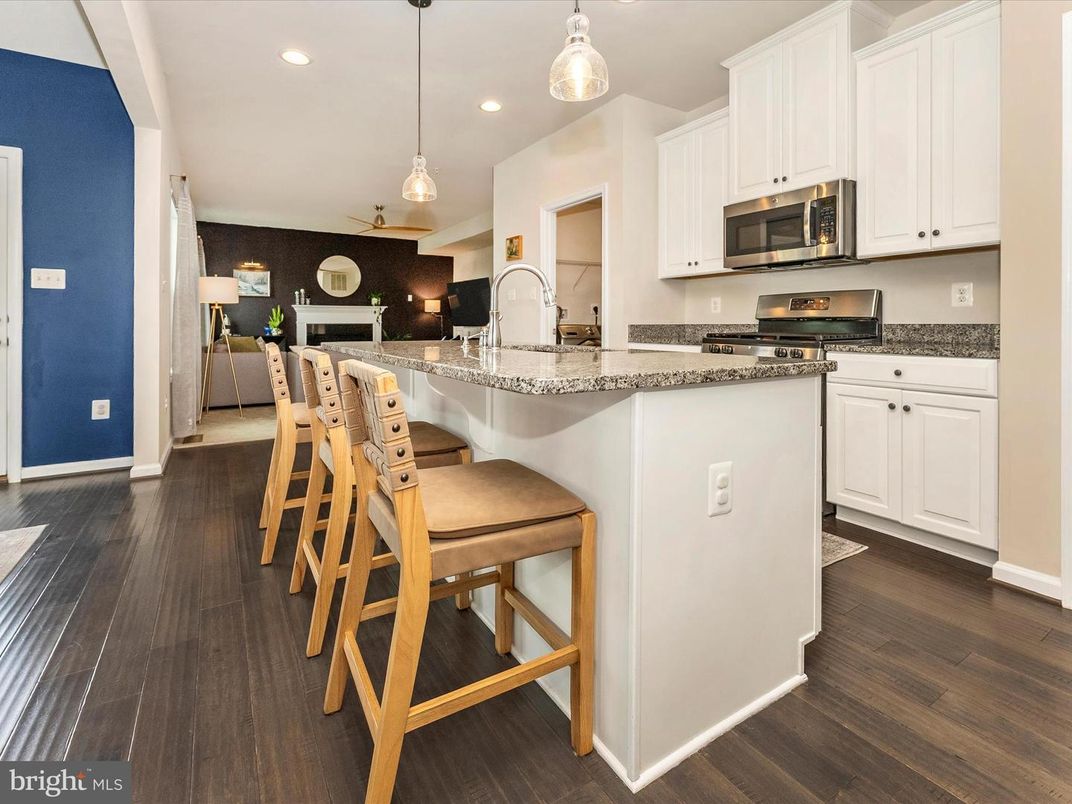 Interior, Kitchen, Pendant Lights, Recessed Lighting, Wood Texture Flooring