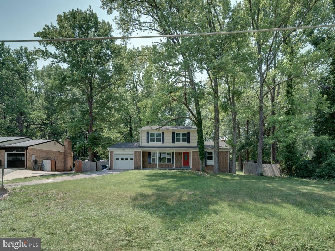 Backyard, Detached Garage, Exterior