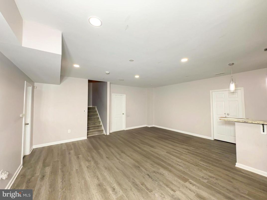 Empty room, Interior, Pendant Lights, Recessed Lighting, Wood Texture Flooring
