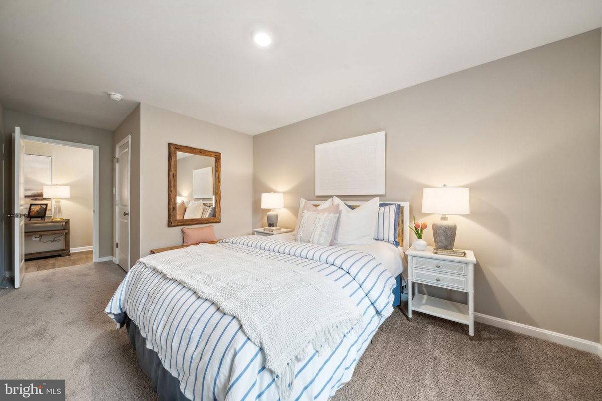 Bedroom, Interior, Recessed Lighting