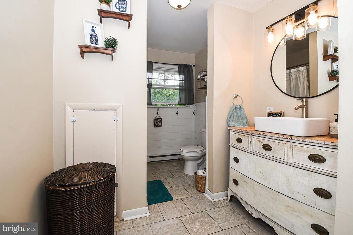 Bathroom, Interior
