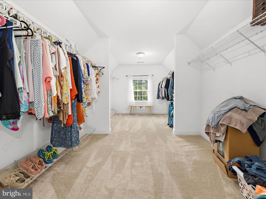 Interior, Walk-in Closets
