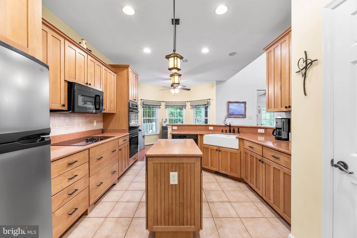 Interior, Kitchen, Pendant Lights, Recessed Lighting