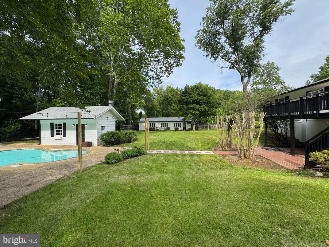 Backyard, Exterior, Pool