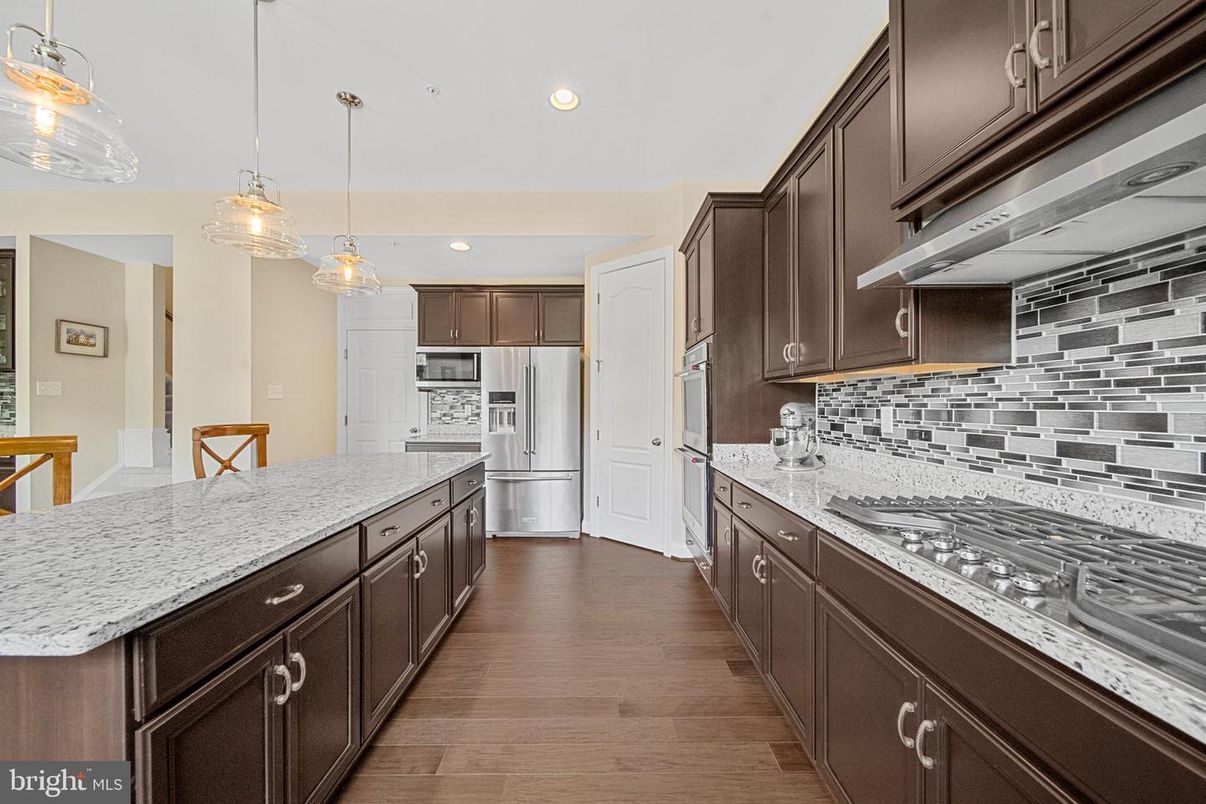 Interior, Kitchen, Pendant Lights, Recessed Lighting, Wood Texture Flooring