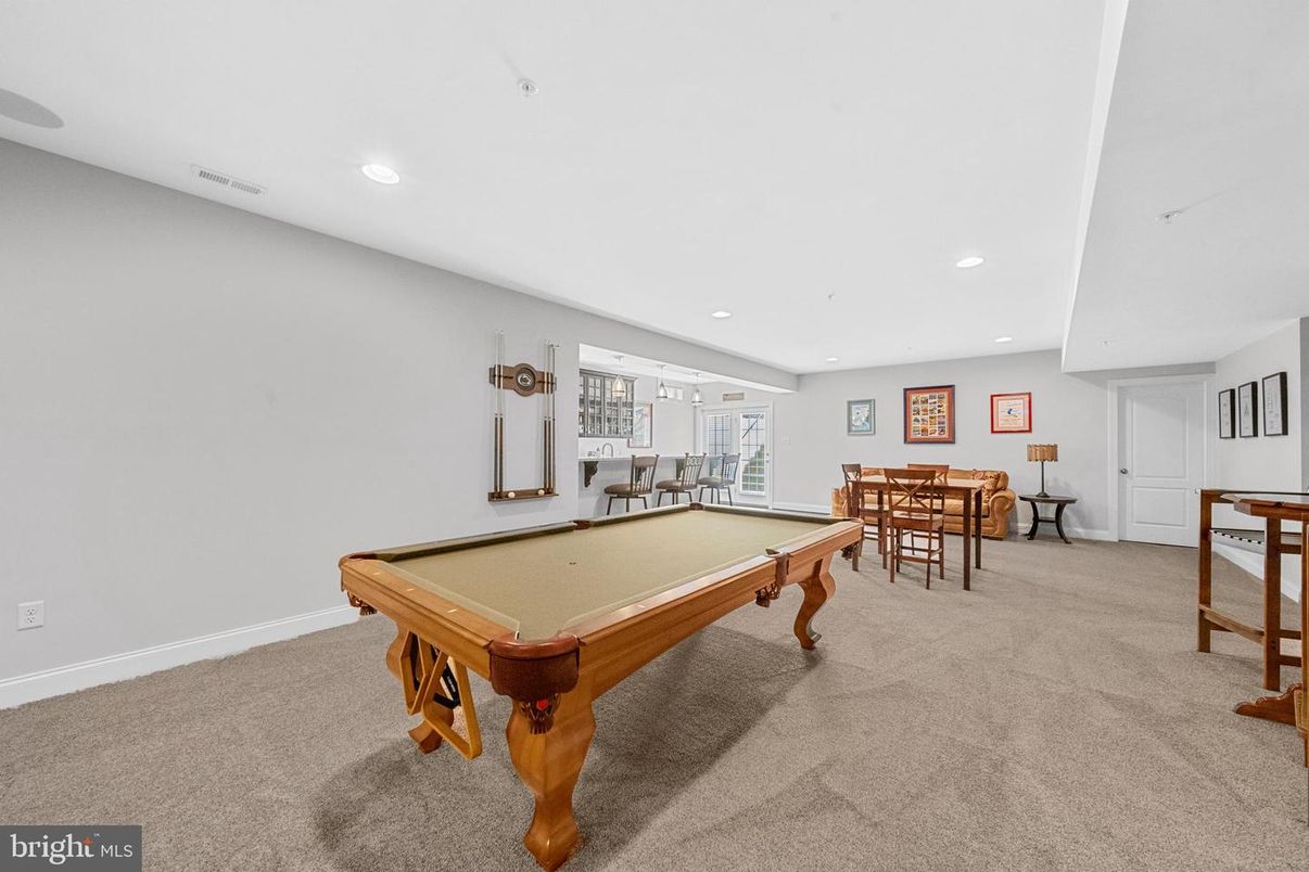 Billiard Table, Dining room, Game Room, Interior, Recessed Lighting
