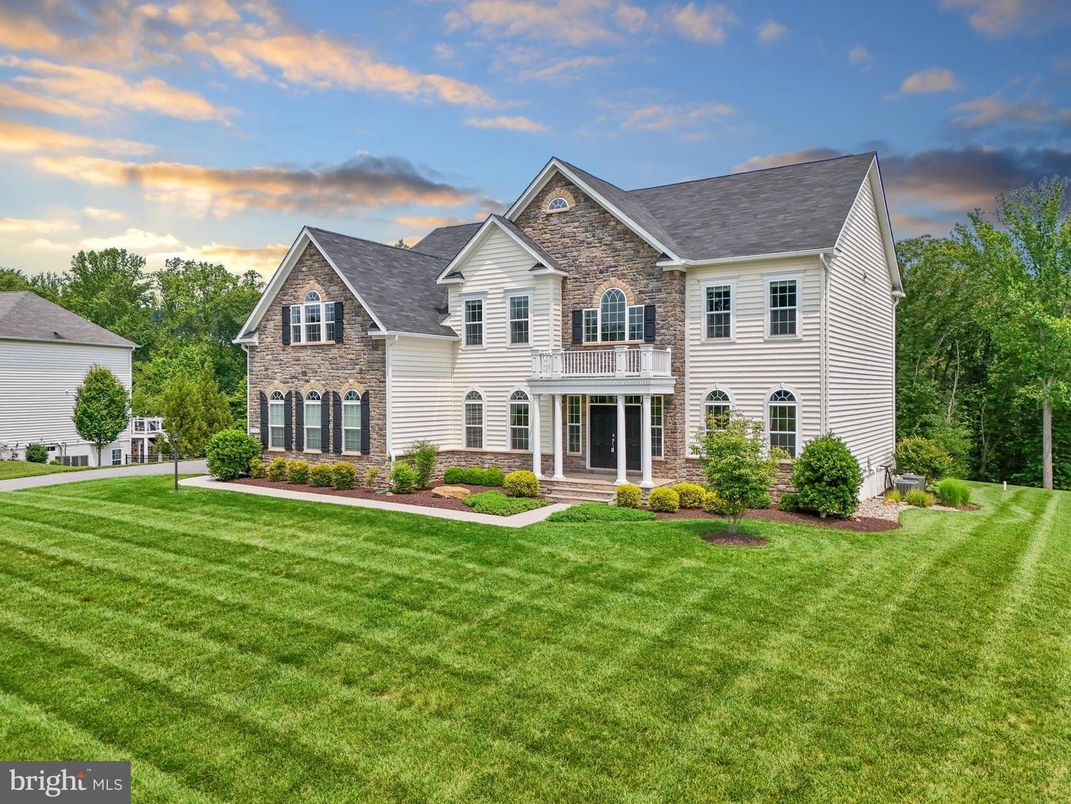 Backyard, Exterior, Facade, Brick Facade, Farmhouse