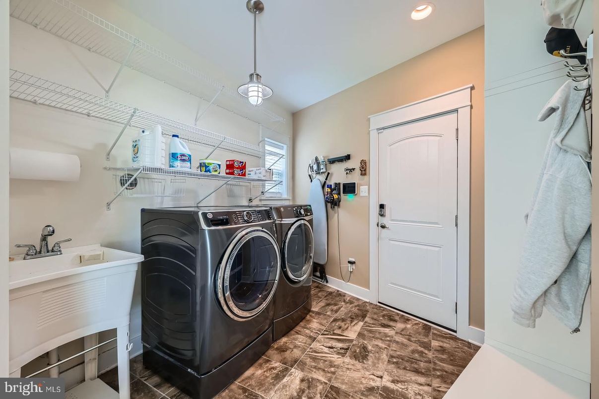 Interior, Pendant Lights, Recessed Lighting, Washer