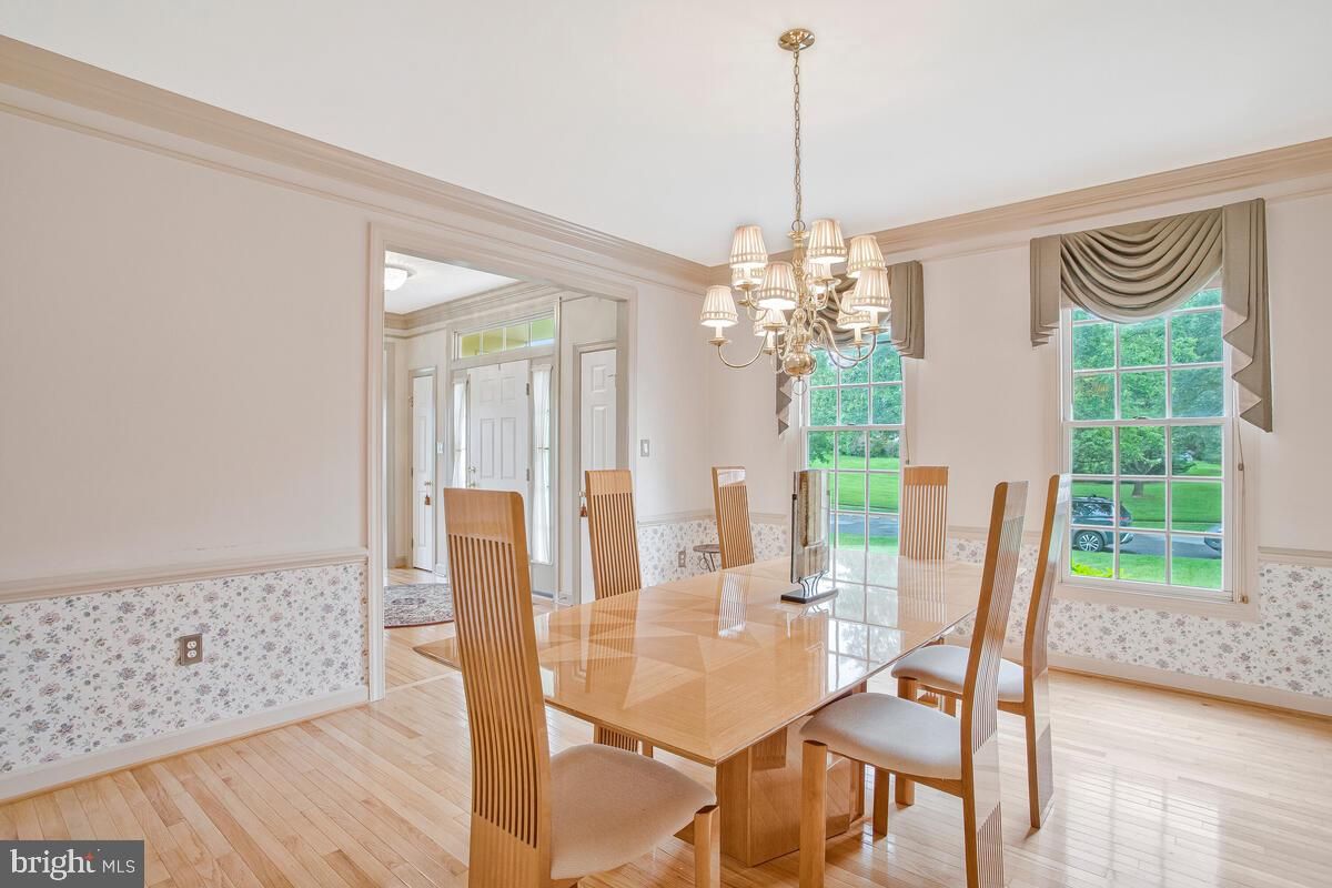 Chandelier, Dining room, Interior, Wood Texture Flooring