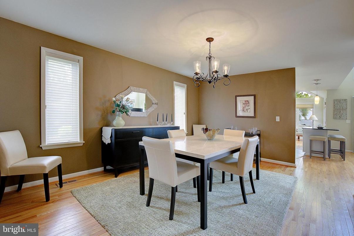Chandelier, Dining room, Interior, Pendant Lights, Wood Texture Flooring