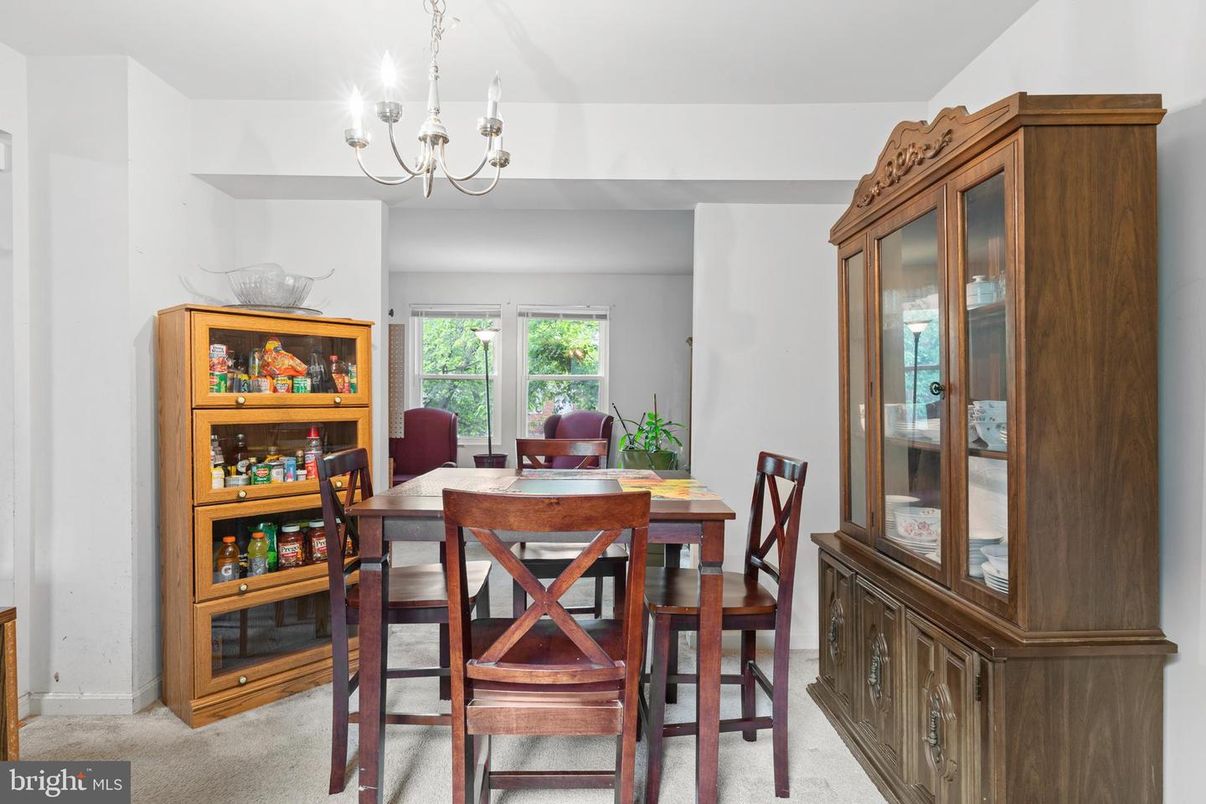 Chandelier, Dining room, Interior