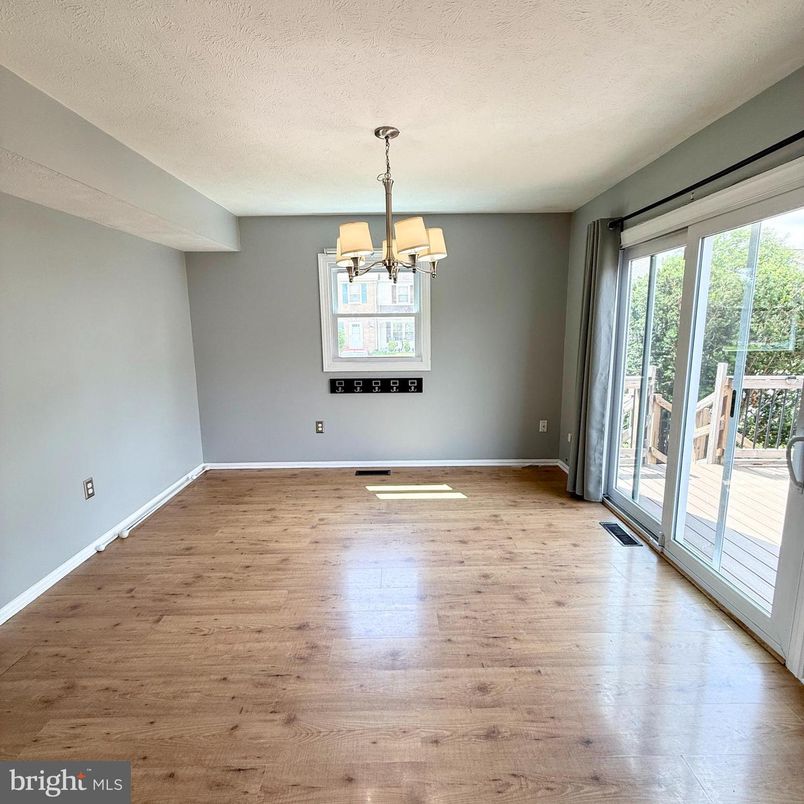 Chandelier, Empty room, Interior, Wood Texture Flooring