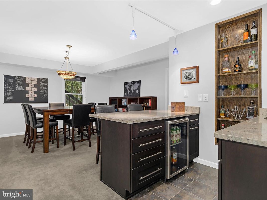 Dining room, Interior, Pendant Lights, Recessed Lighting