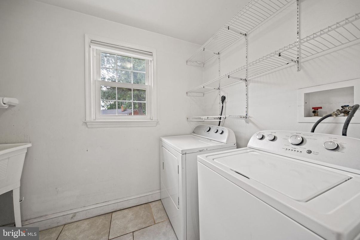 Interior, Washer