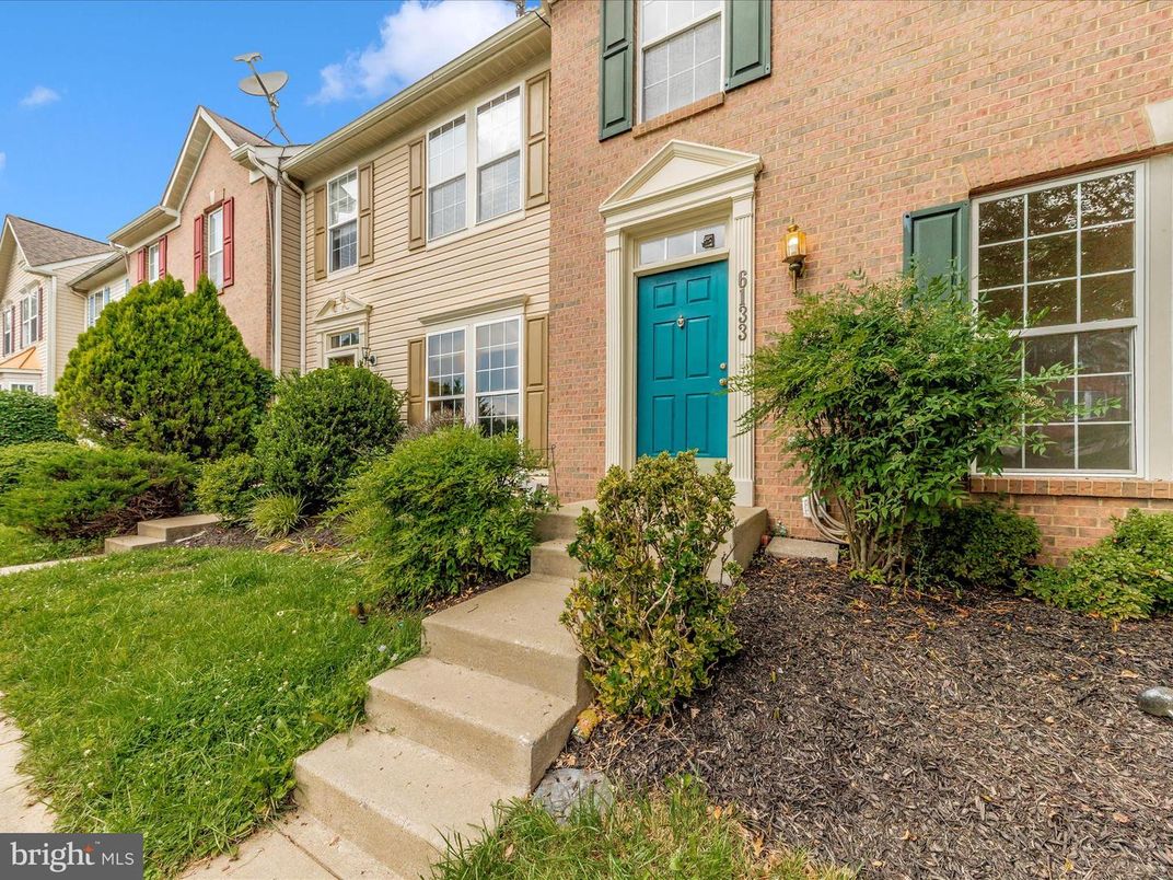 Exterior, Facade, Brick Facade, Rowhouse