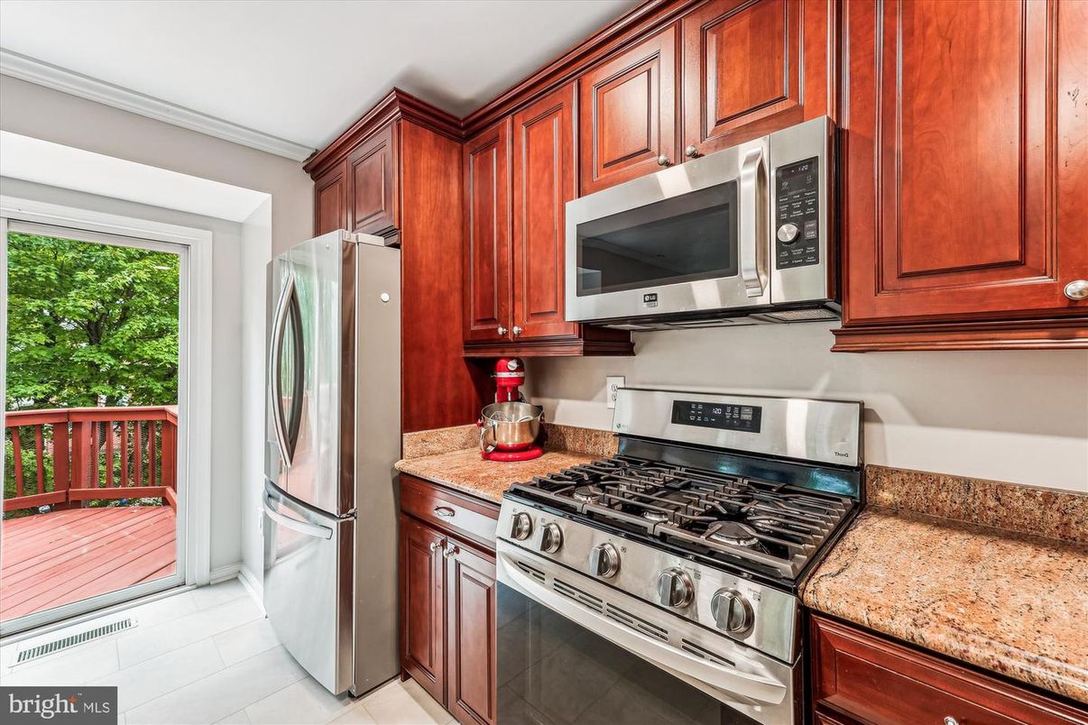 Interior, Kitchen, Stainless Steel Appliances