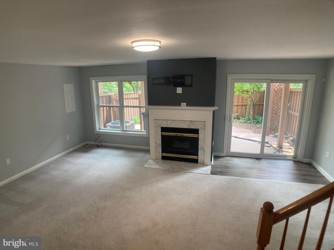 Empty room, Fireplace, Interior