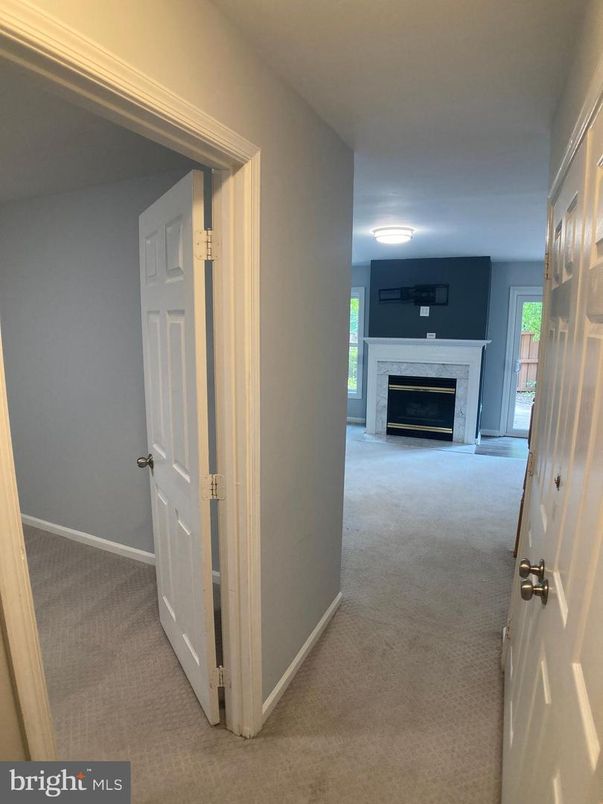 Empty room, Fireplace, Interior