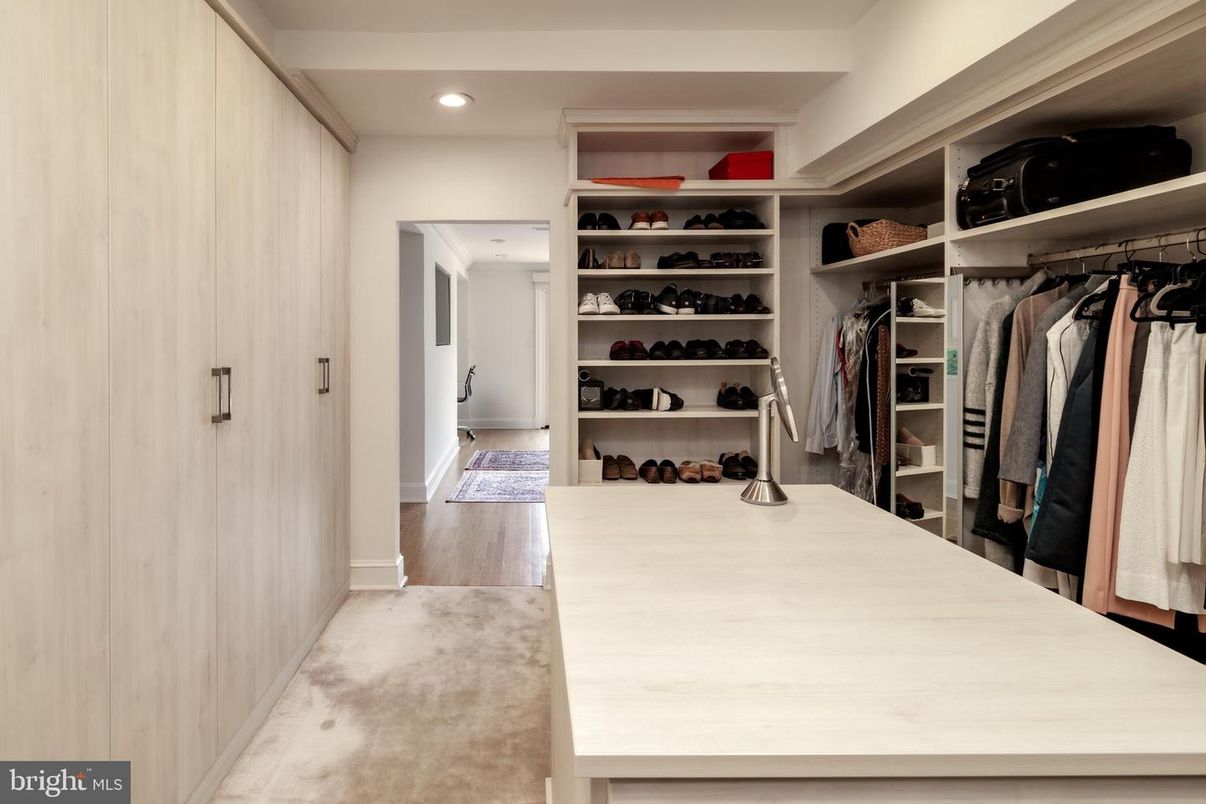 Interior, Recessed Lighting, Walk-in Closets, Wood Texture Flooring