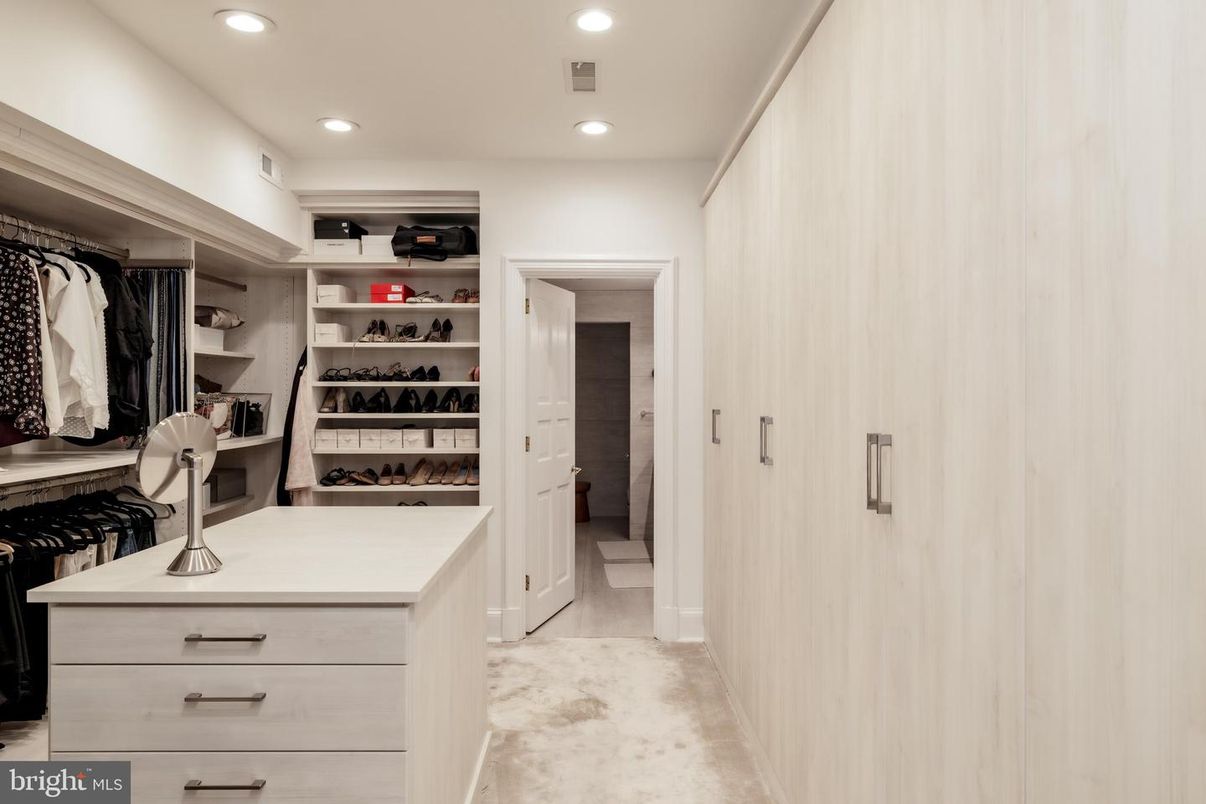 Interior, Recessed Lighting, Walk-in Closets