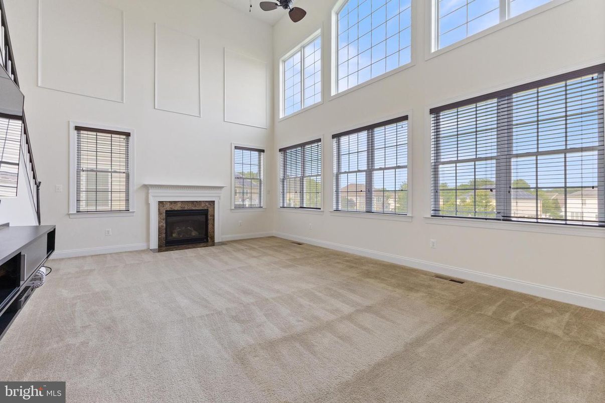 Empty room, Fireplace, Interior