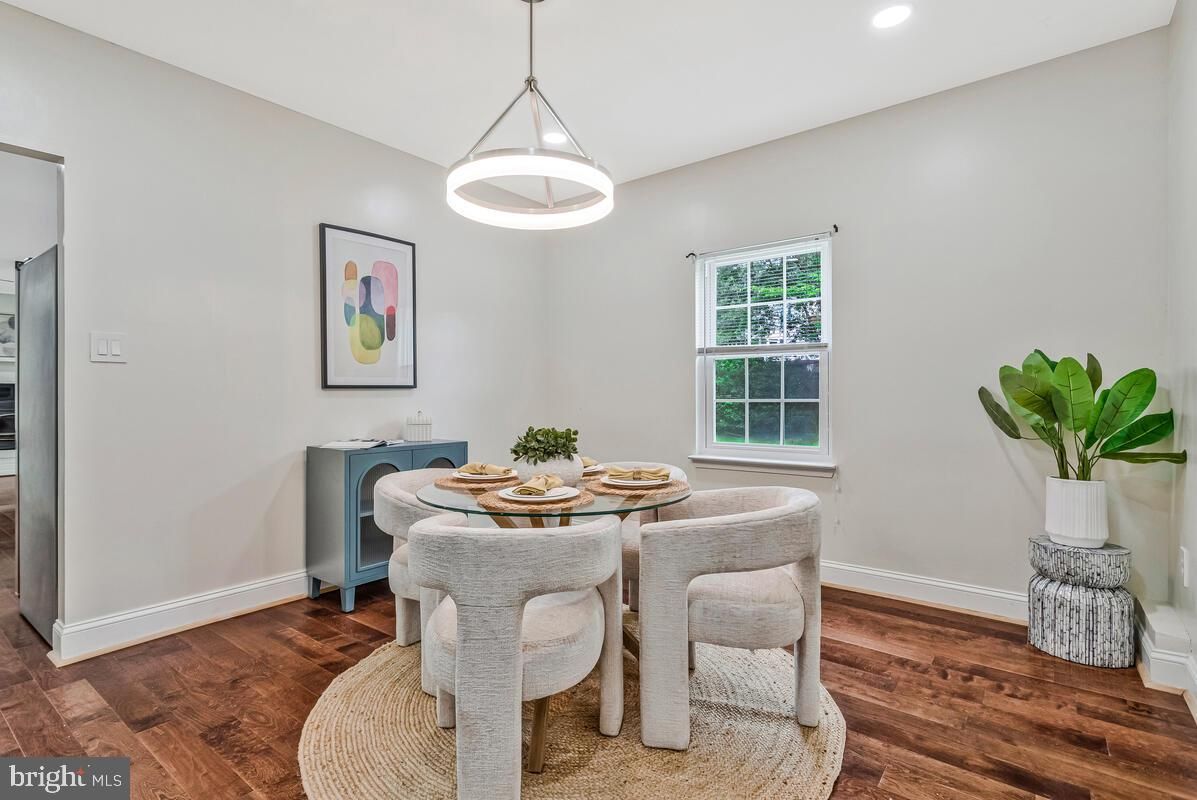 Dining room, Interior, Pendant Lights, Recessed Lighting, Wood Texture Flooring