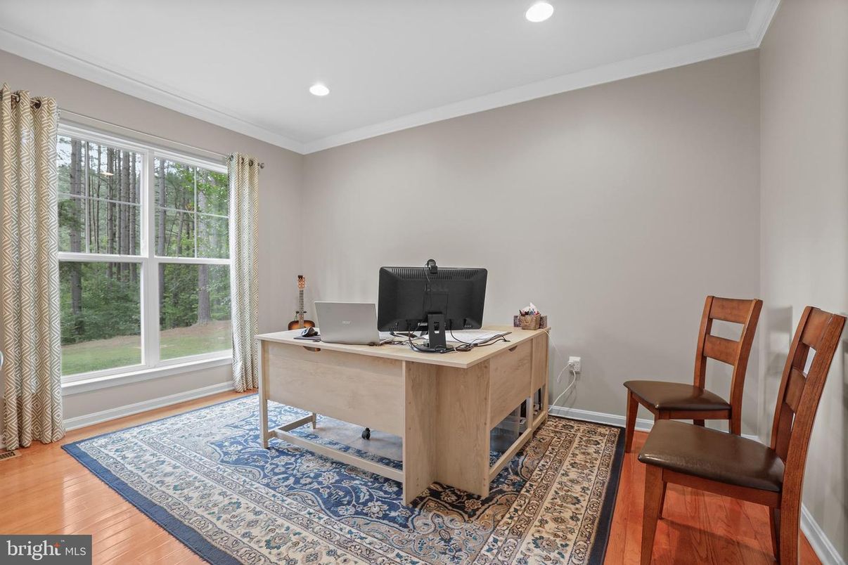 Home Office, Interior, Recessed Lighting, Wood Texture Flooring