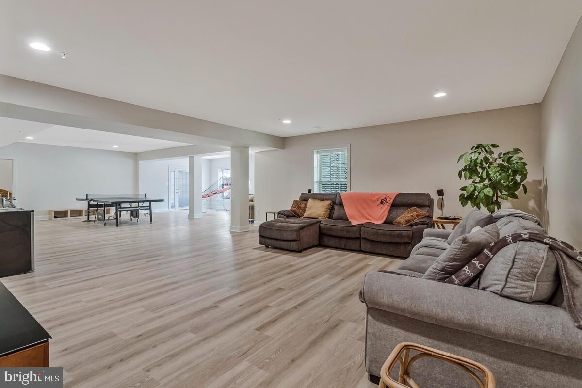 Game Room, Interior, Living room, Recessed Lighting, Wood Texture Flooring