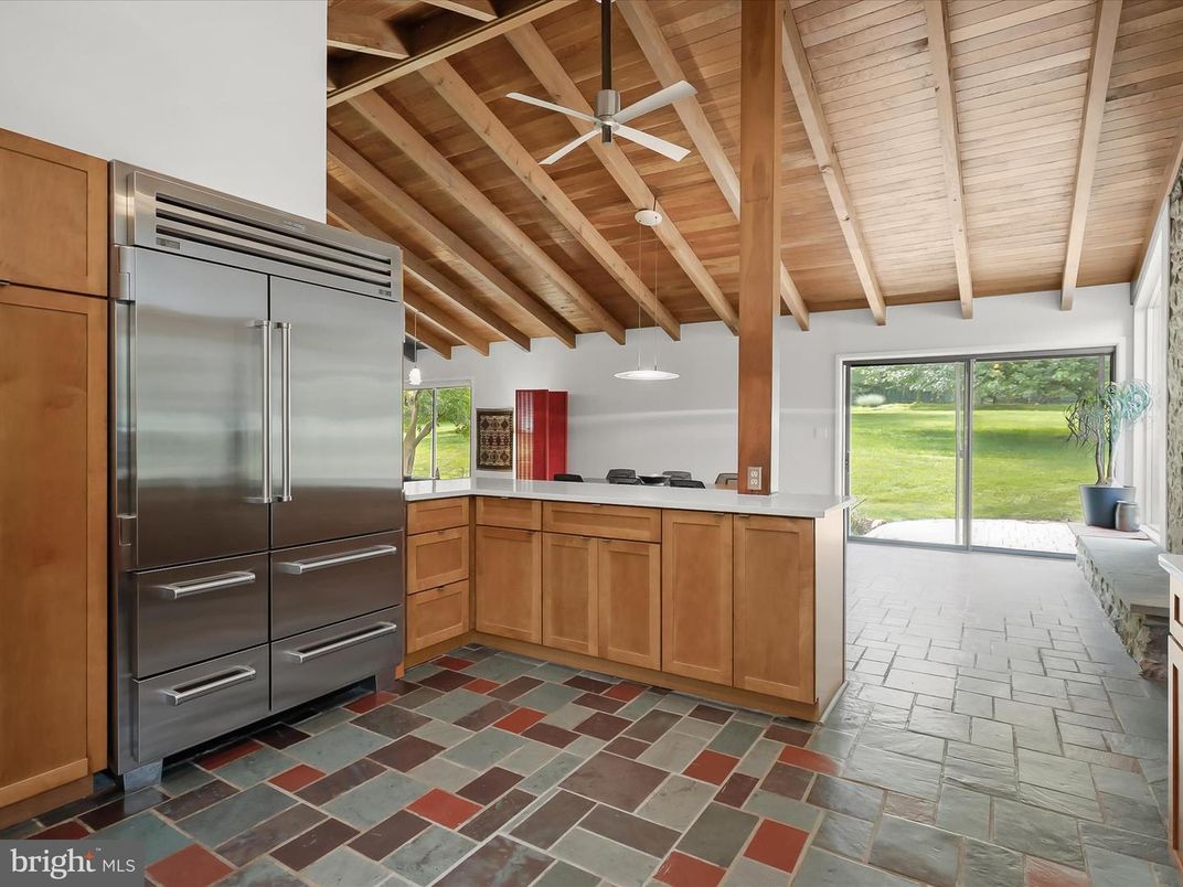 Interior, Kitchen, Stainless Steel Appliances, Wooden Beams, Wooden Ceilings