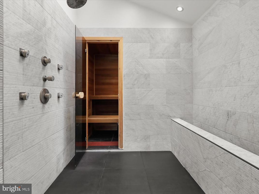 Bathroom, Interior, Recessed Lighting, Sauna Room