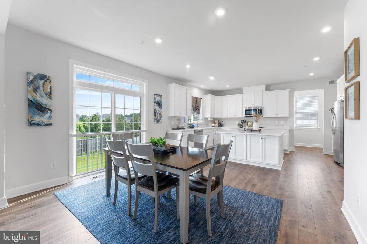 Dining room, Interior, Kitchen, Recessed Lighting, Wood Texture Flooring