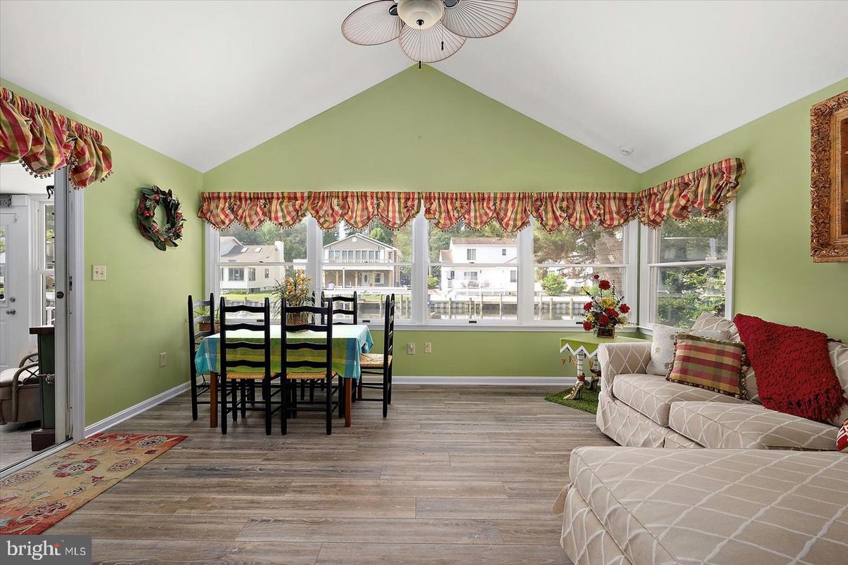 Dining room, Interior, Living room, Wood Texture Flooring