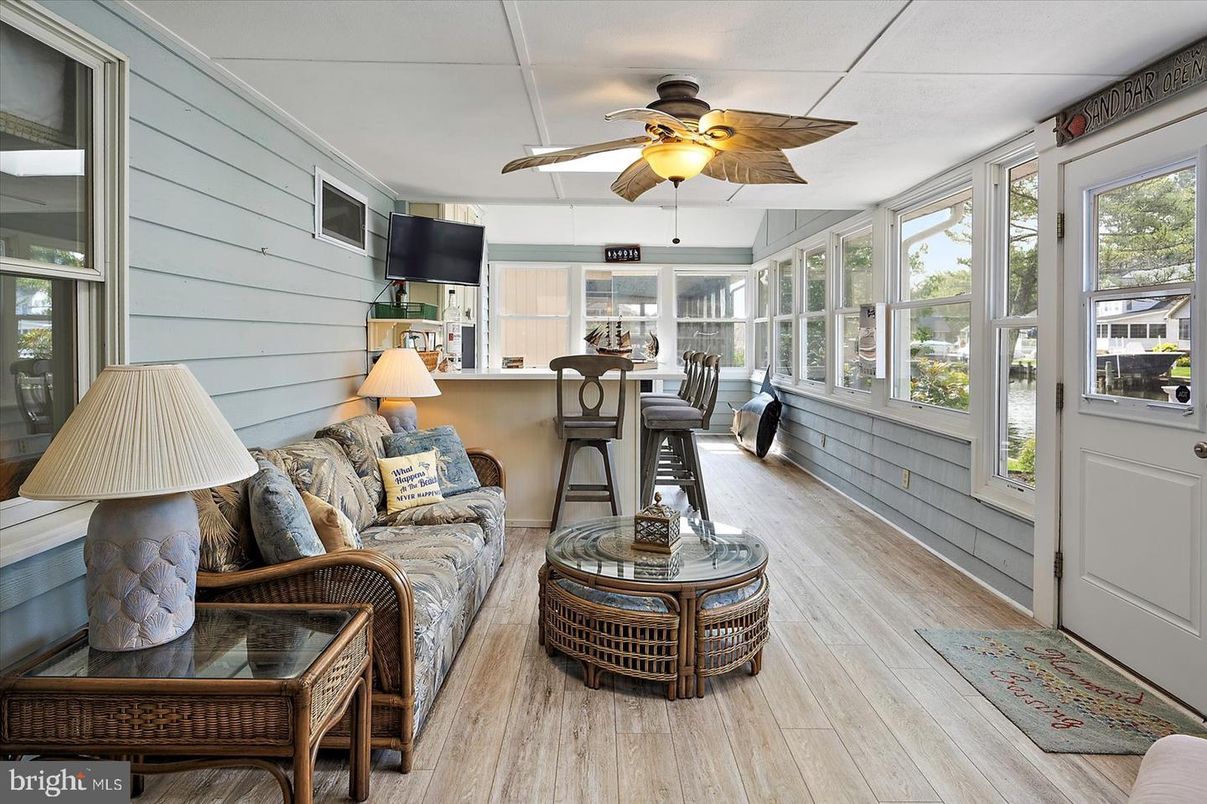 Dining room, Interior, Living room, Sun Room, Wood Texture Flooring