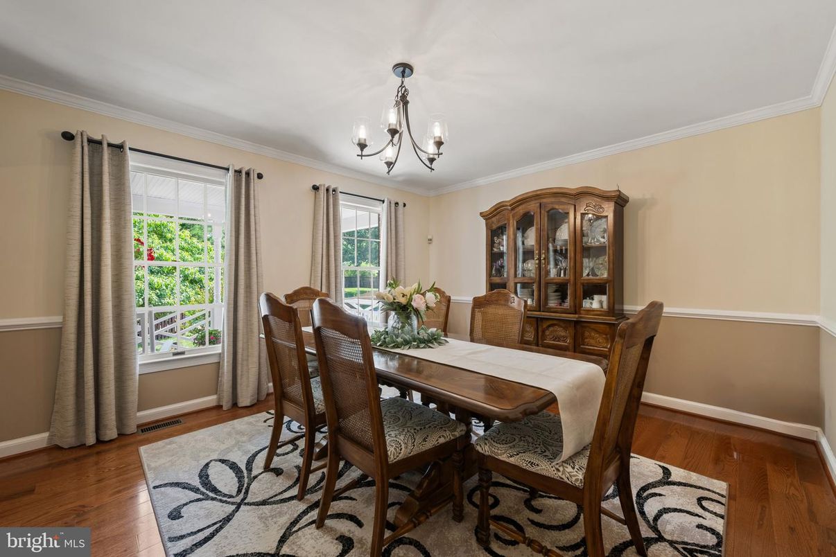 Chandelier, Dining room, Interior, Wood Texture Flooring