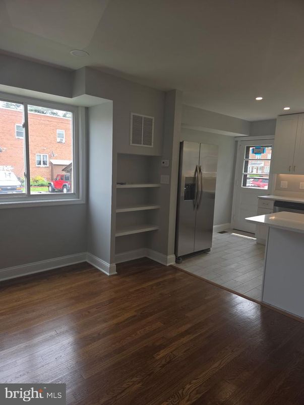 Empty room, Interior, Kitchen, Recessed Lighting, Wood Texture Flooring
