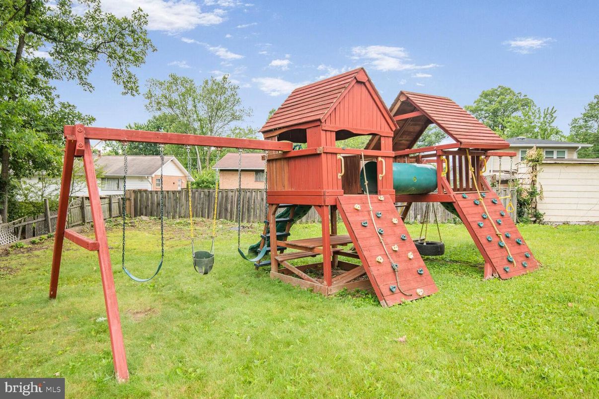Backyard, Exterior, Playground