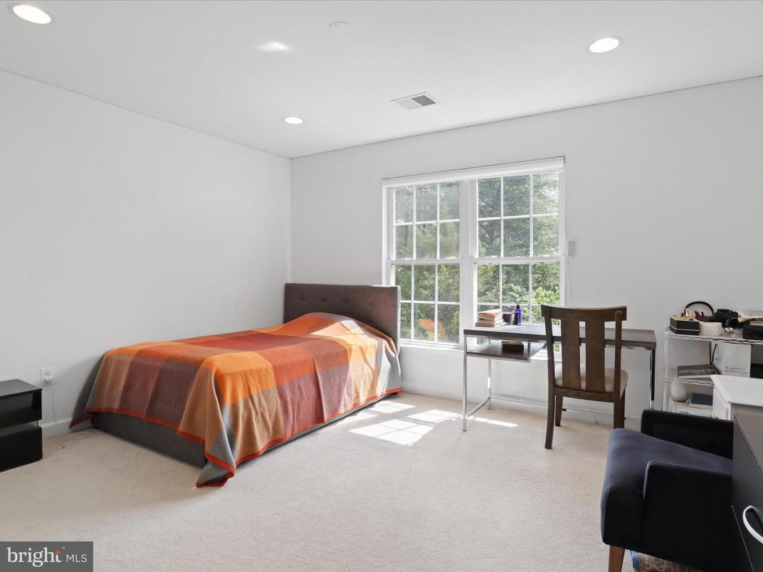 Bedroom, Home Office, Interior, Recessed Lighting