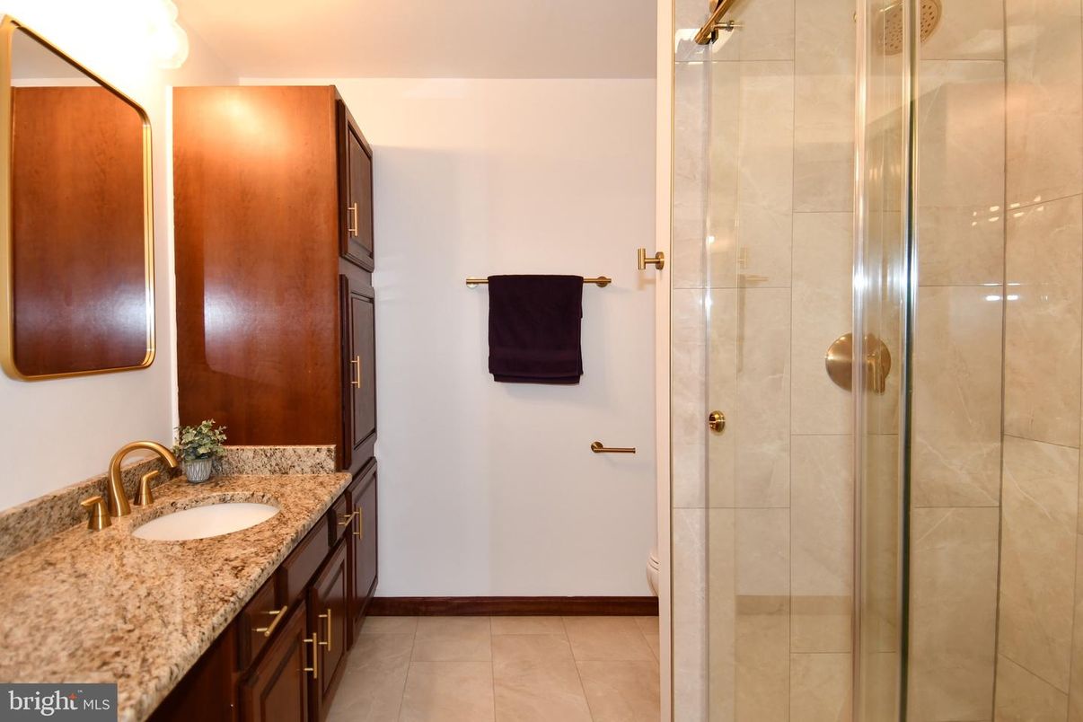 Bathroom, Dual Sink Vanities, Glass Shower, Interior
